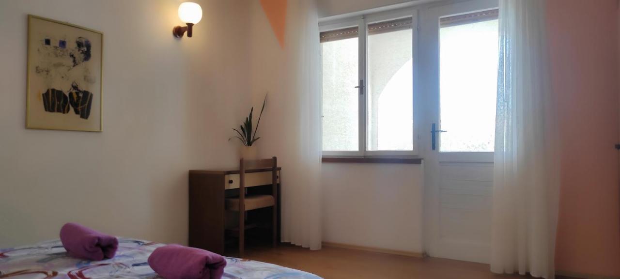 Sea Breeze Apartments With Private Beach And Boat Anchorage ستارا نوفالجا المظهر الخارجي الصورة