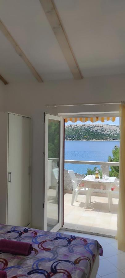 Sea Breeze Apartments With Private Beach And Boat Anchorage ستارا نوفالجا المظهر الخارجي الصورة