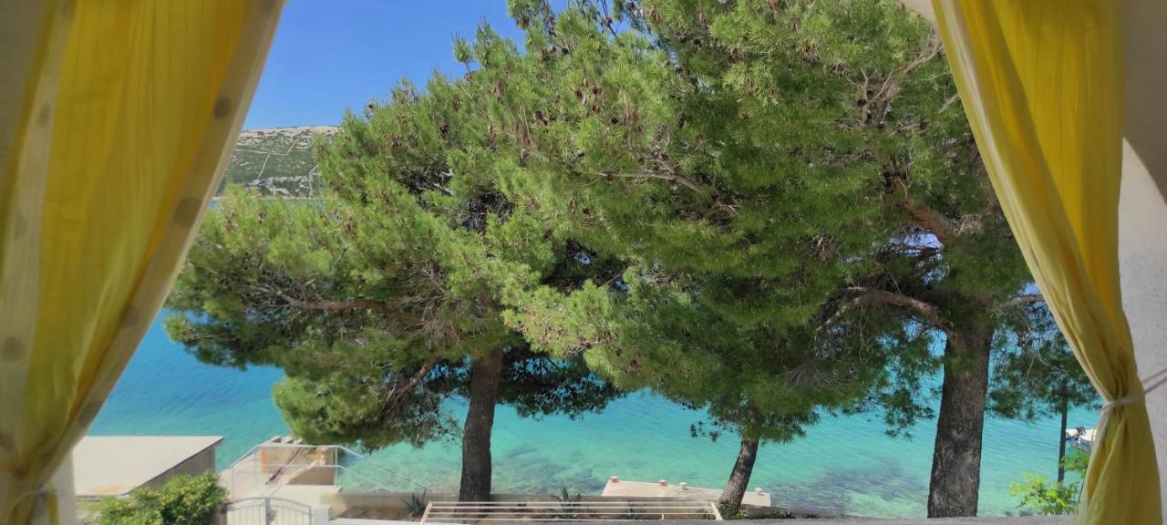 Sea Breeze Apartments With Private Beach And Boat Anchorage ستارا نوفالجا المظهر الخارجي الصورة