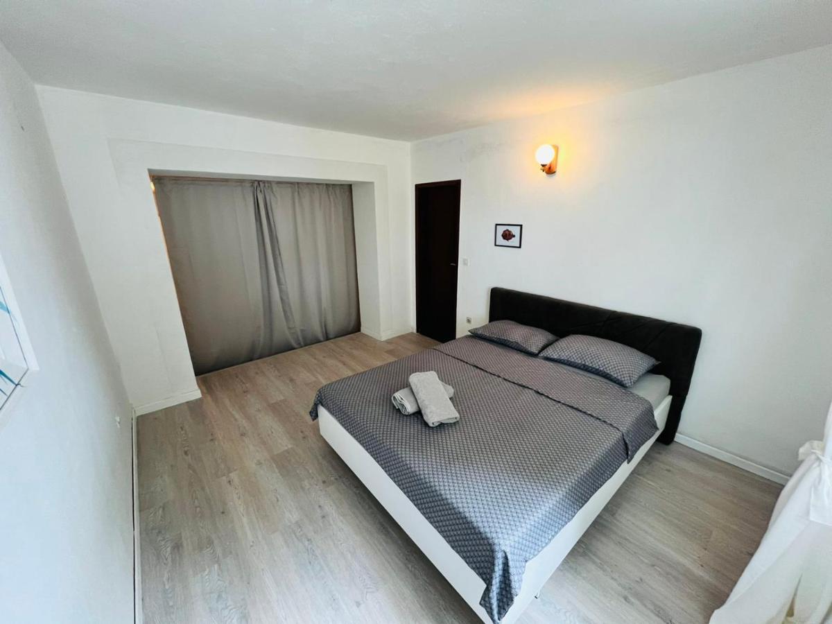 Sea Breeze Apartments With Private Beach And Boat Anchorage ستارا نوفالجا المظهر الخارجي الصورة