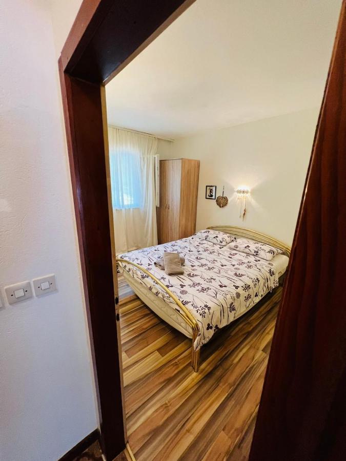 Sea Breeze Apartments With Private Beach And Boat Anchorage ستارا نوفالجا المظهر الخارجي الصورة