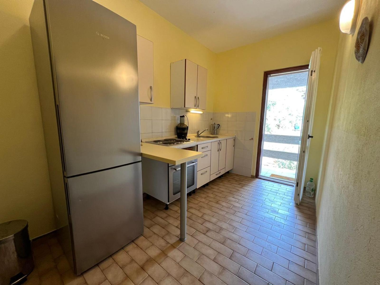 Sea Breeze Apartments With Private Beach And Boat Anchorage ستارا نوفالجا الغرفة الصورة