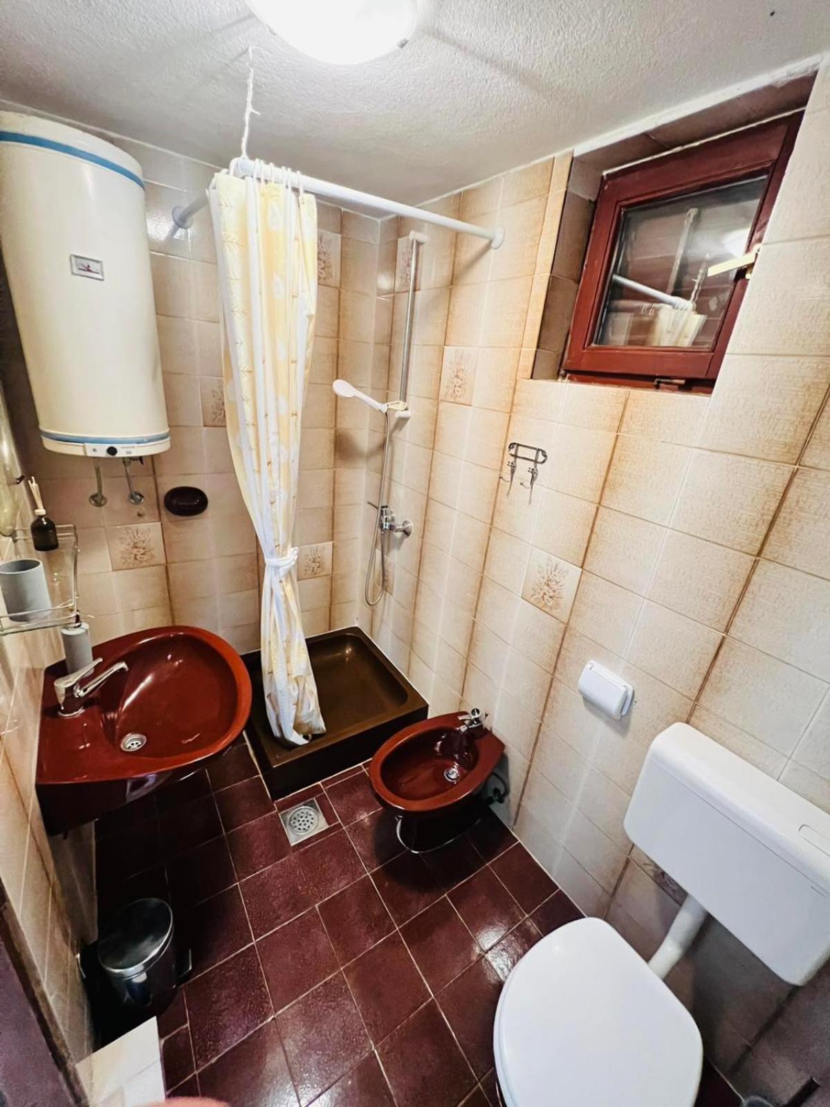 Sea Breeze Apartments With Private Beach And Boat Anchorage ستارا نوفالجا الغرفة الصورة